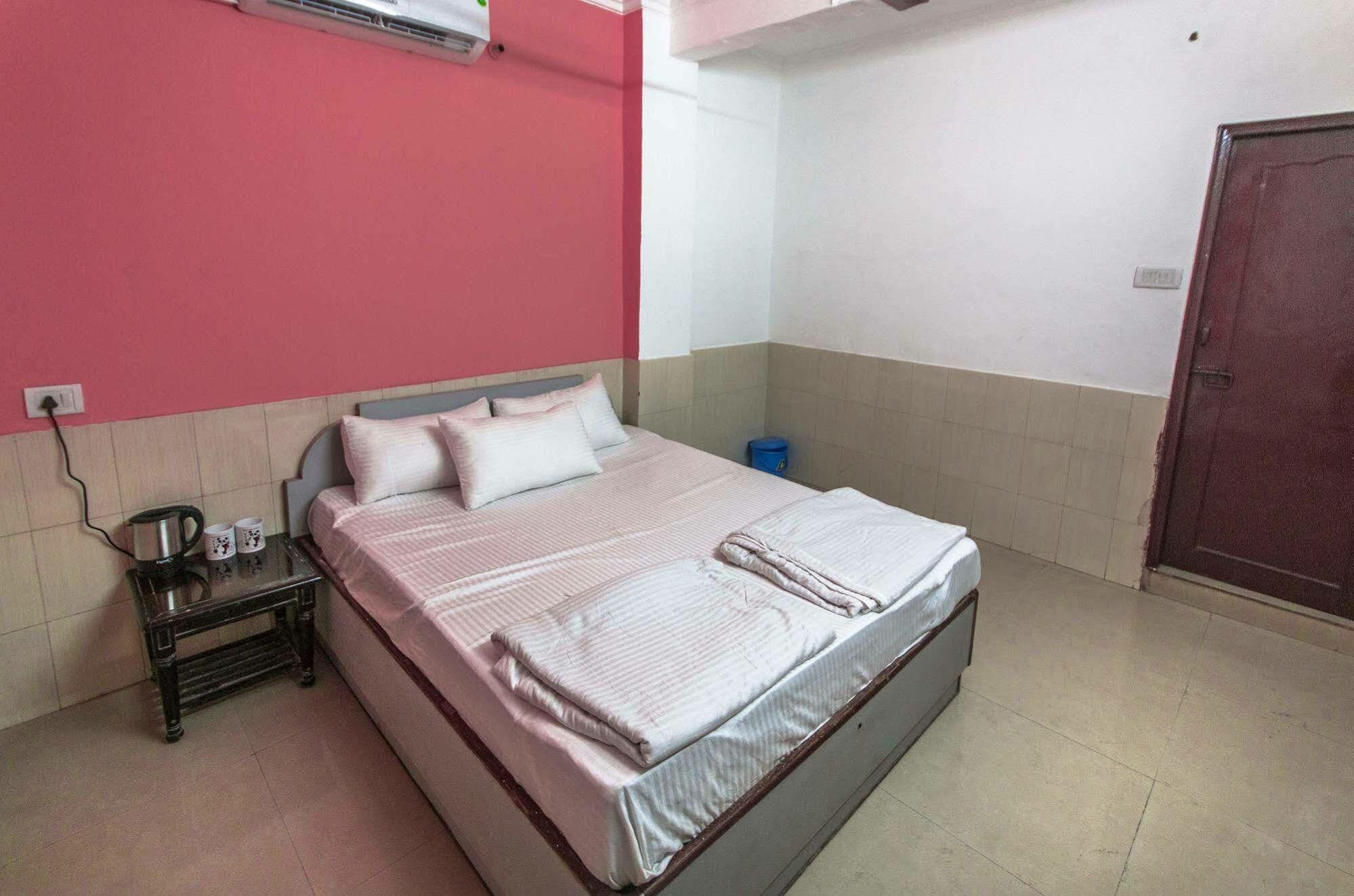 Bunk Hostel Delhi Νέο Δελχί Εξωτερικό φωτογραφία